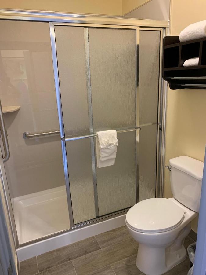 Homestay Inn & Suites Эдинбург Экстерьер фото